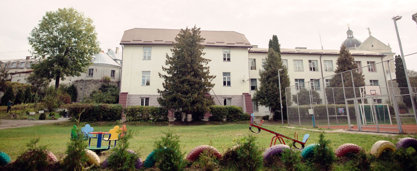 КЗ ЛОР “Жовківсьий навчально-реабілітаційний центр “Злагода”